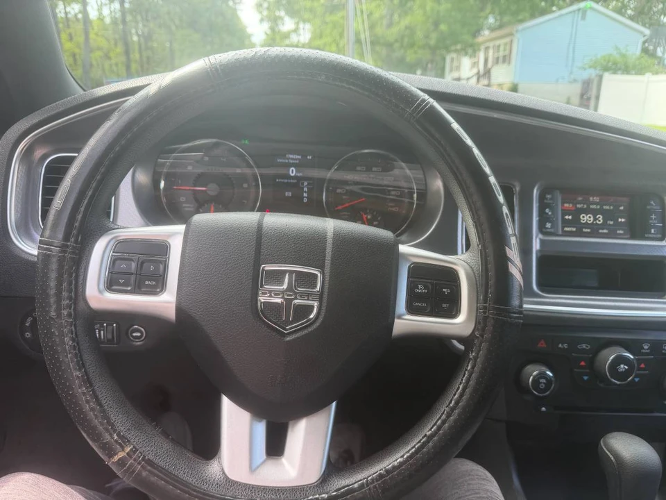 2014 Dodge Charger 7th Gen - Image 14 of 16