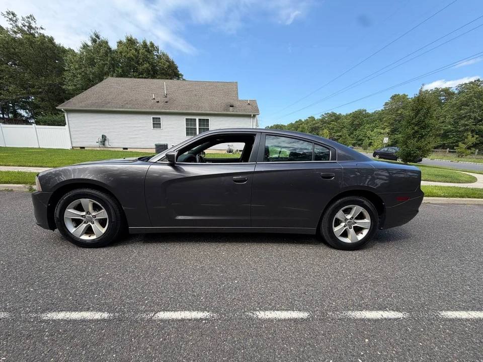 2014 Dodge Charger 7th Gen - Image 8 of 16
