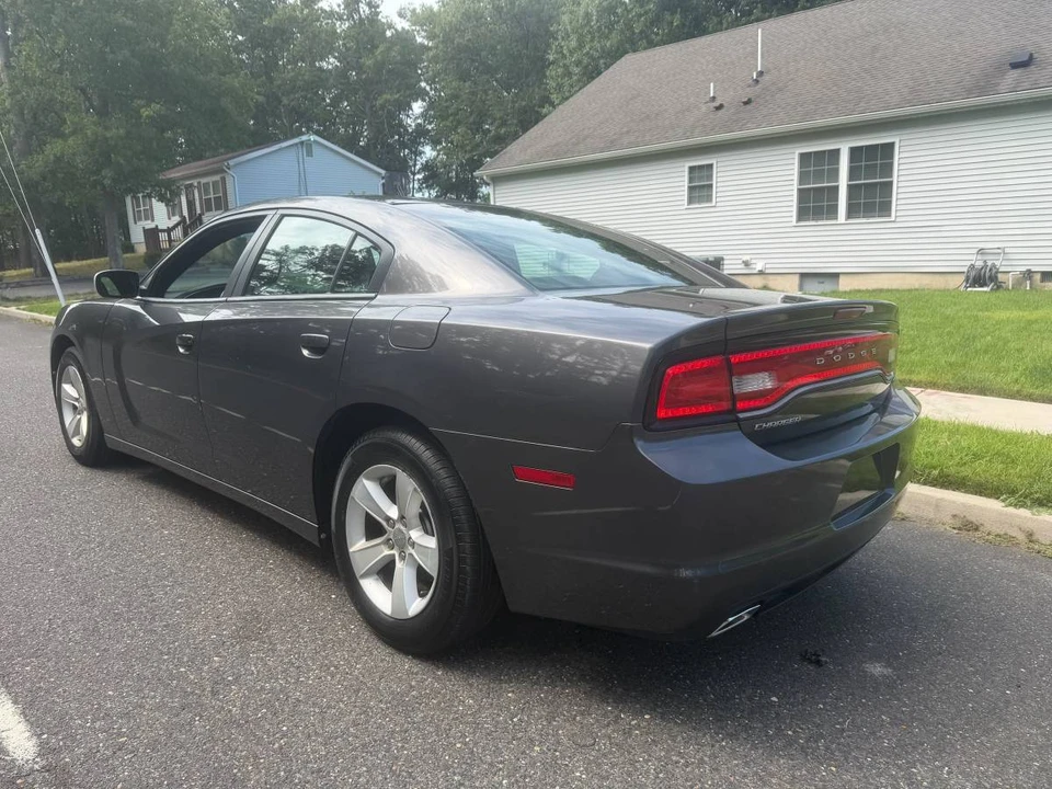 2014 Dodge Charger 7th Gen - Image 7 of 16