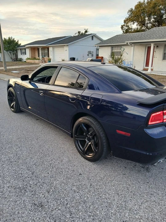 2014 Dodge Charger 7th Gen - Image 2 of 2