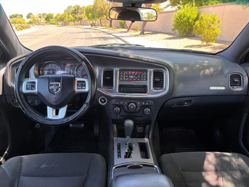 2014 Dodge Charger 7th Gen - Image 12 of 18