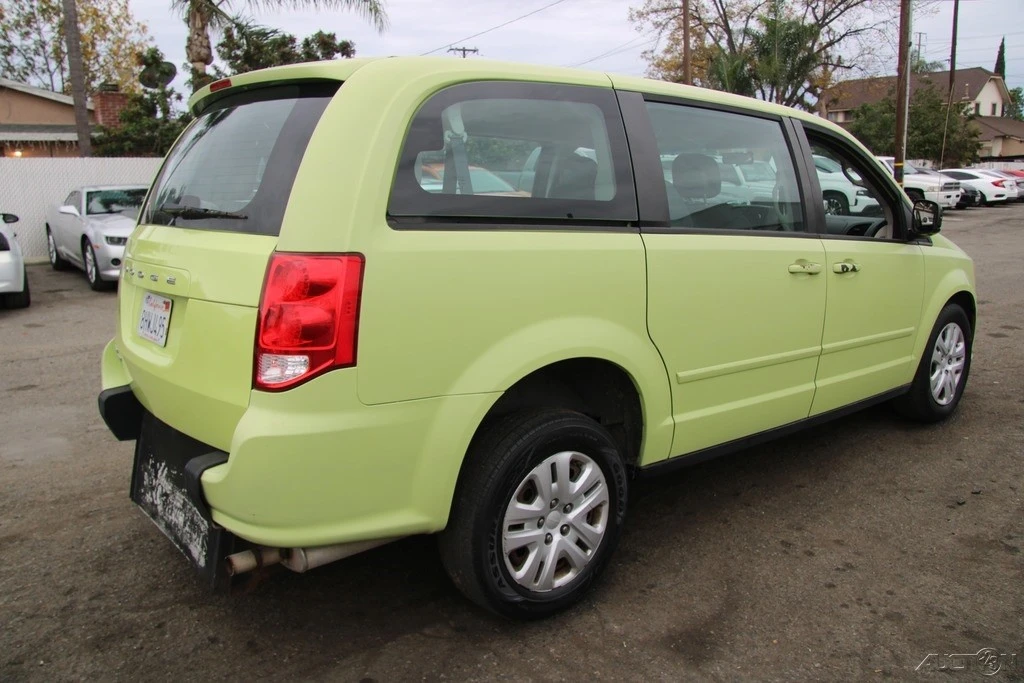 2014 Dodge Caravan - Image 6 of 21
