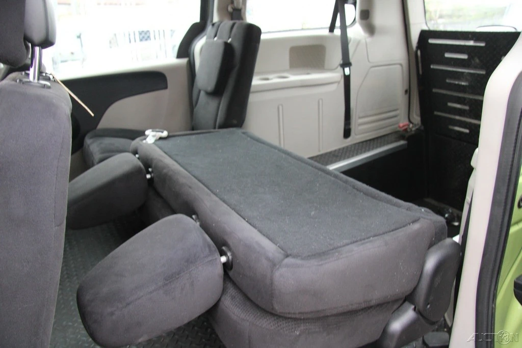 2014 Dodge Caravan - Image 17 of 21