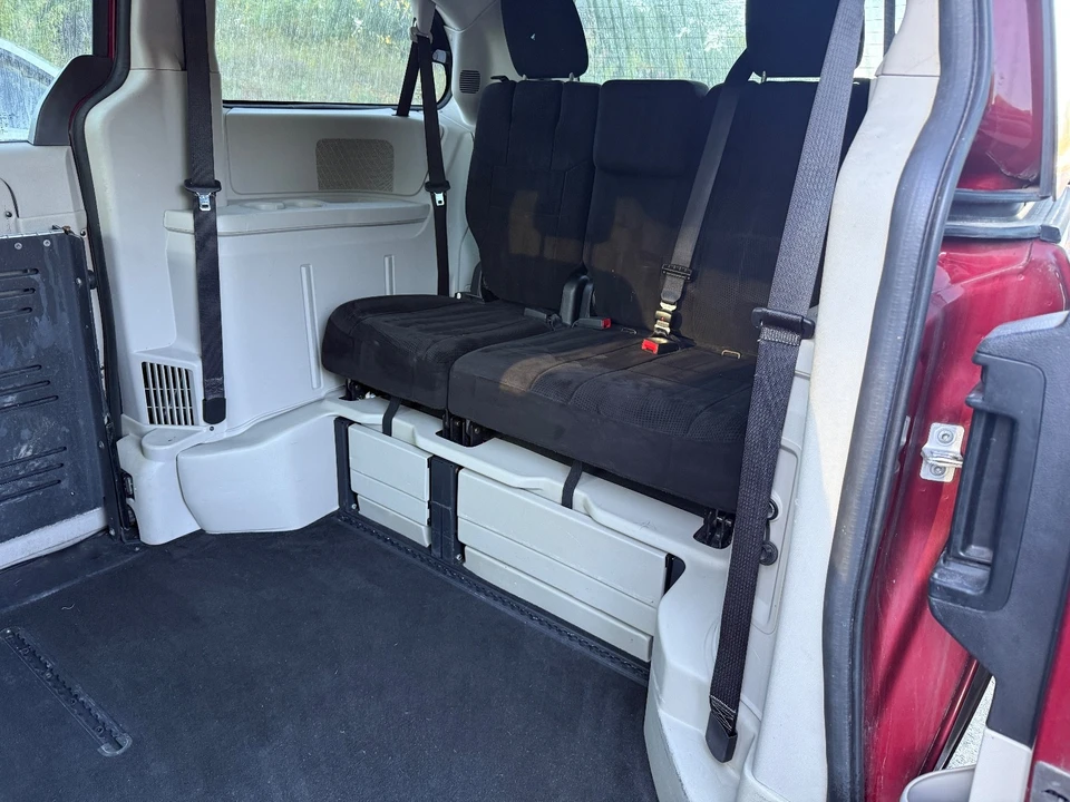 2014 Dodge Caravan - Image 12 of 20