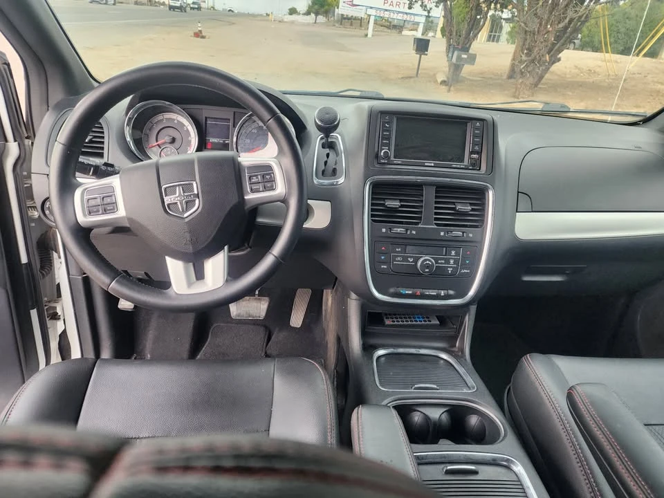 2014 Dodge Caravan - Image 12 of 12