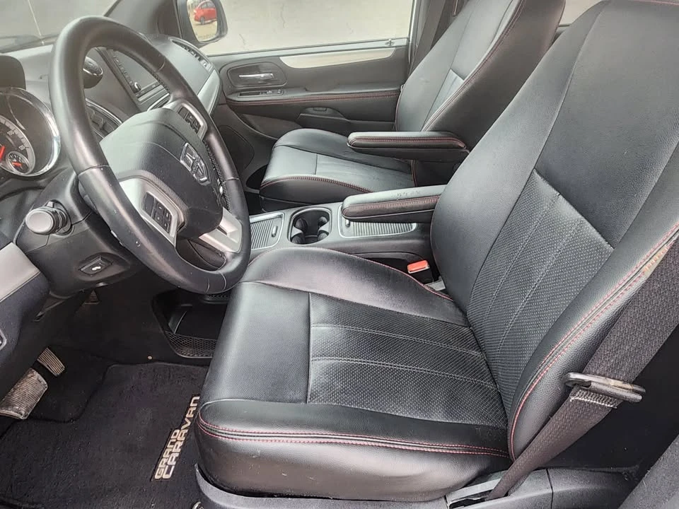 2014 Dodge Caravan - Image 7 of 12