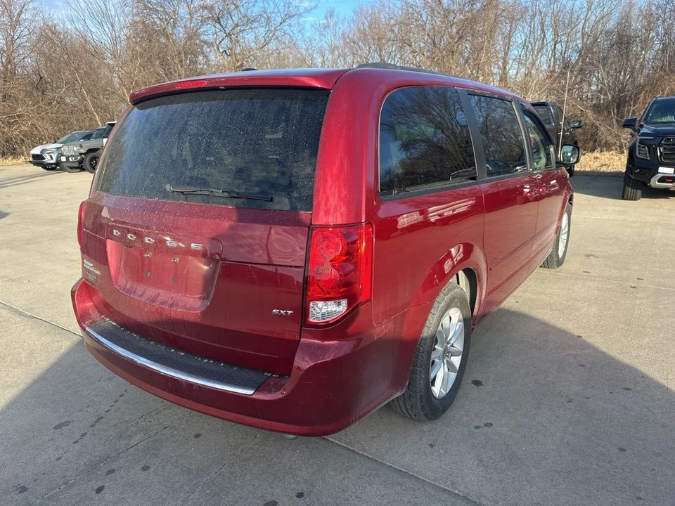 2014 Dodge Caravan - Image 7 of 12