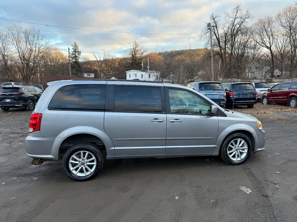 2014 Dodge Caravan - Image 7 of 20