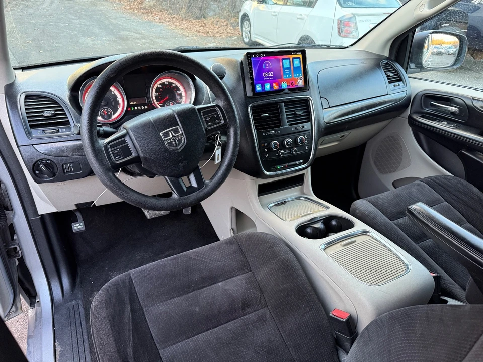 2014 Dodge Caravan - Image 10 of 20