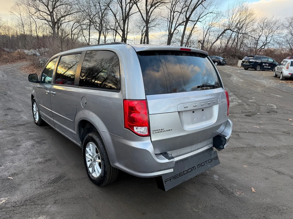 2014 Dodge Caravan - Image 4 of 20