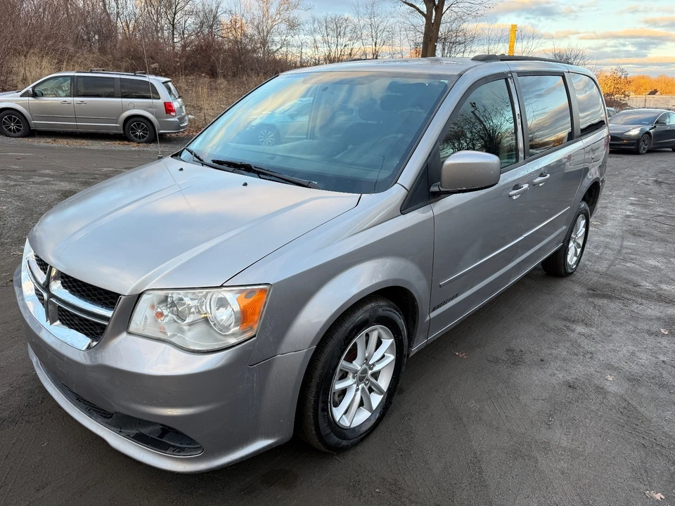 2014 Dodge Caravan - Image 2 of 20