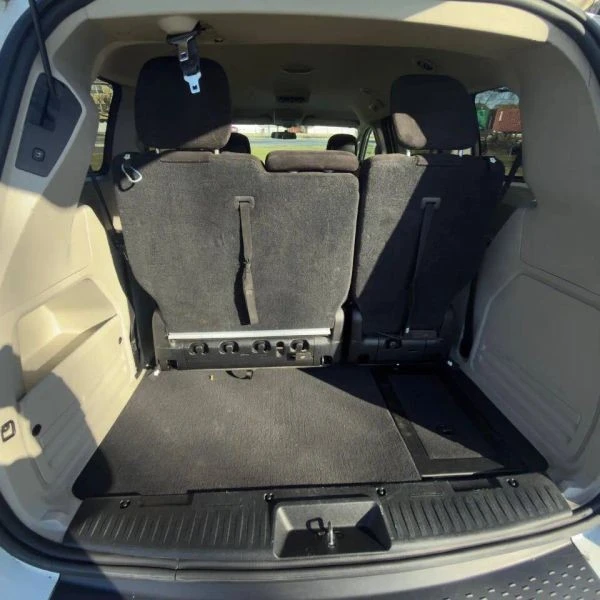 2014 Dodge Caravan - Image 12 of 12