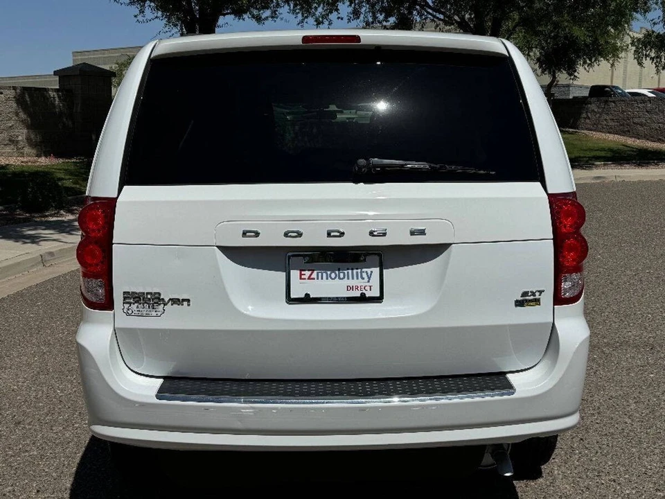 2014 Dodge Caravan - Image 5 of 15