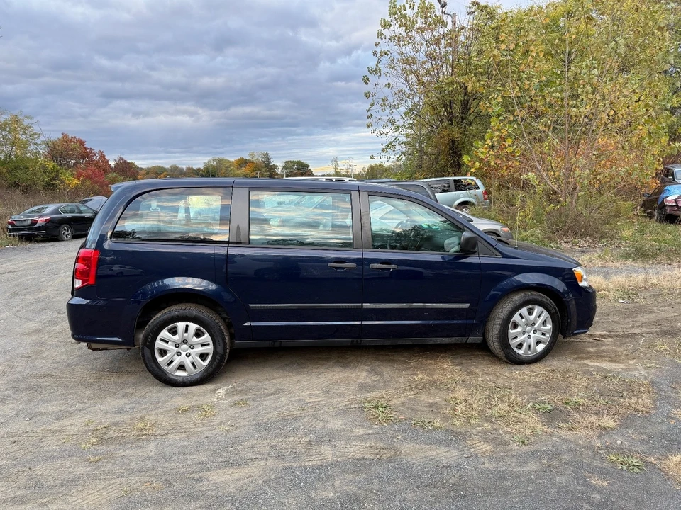 2014 Dodge Caravan - Image 5 of 20