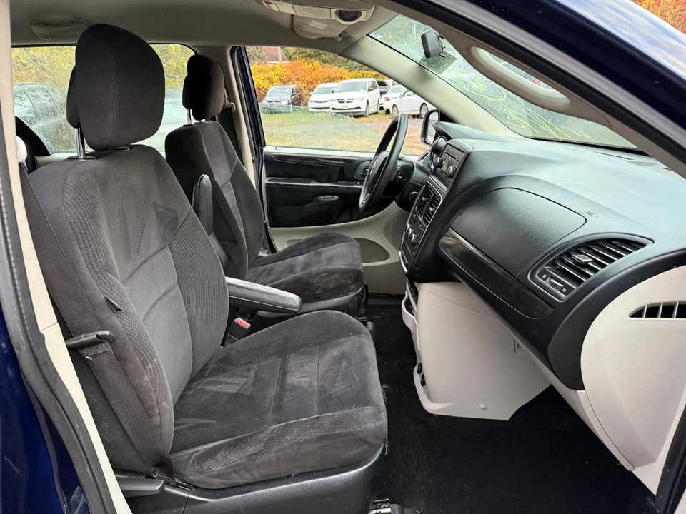 2014 Dodge Caravan - Image 14 of 20