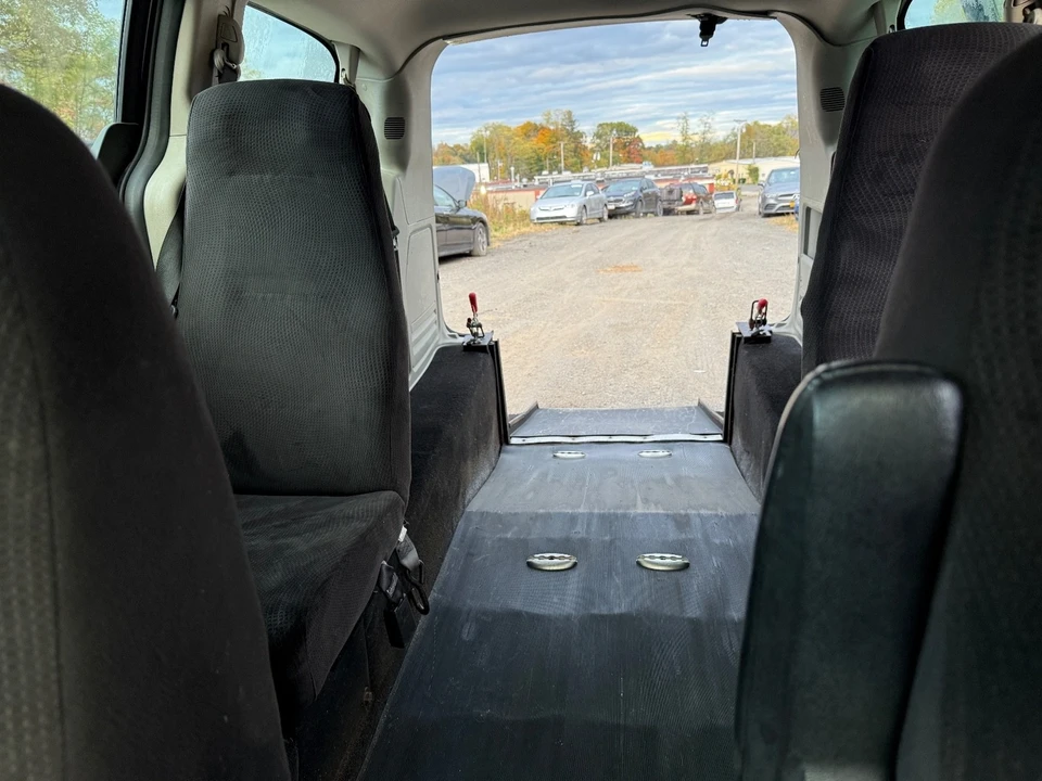 2014 Dodge Caravan - Image 20 of 20