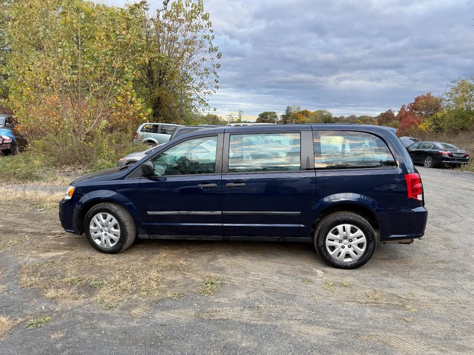 2014 Dodge Caravan - Image 3 of 20