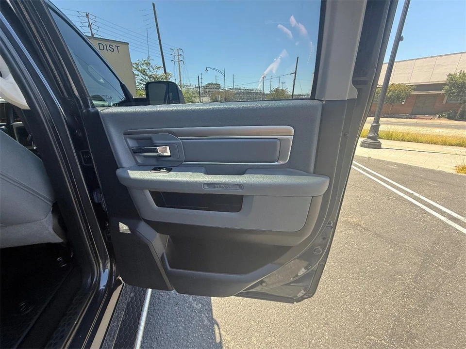 2014 Dodge Ram 4th Gen - Image 19 of 28