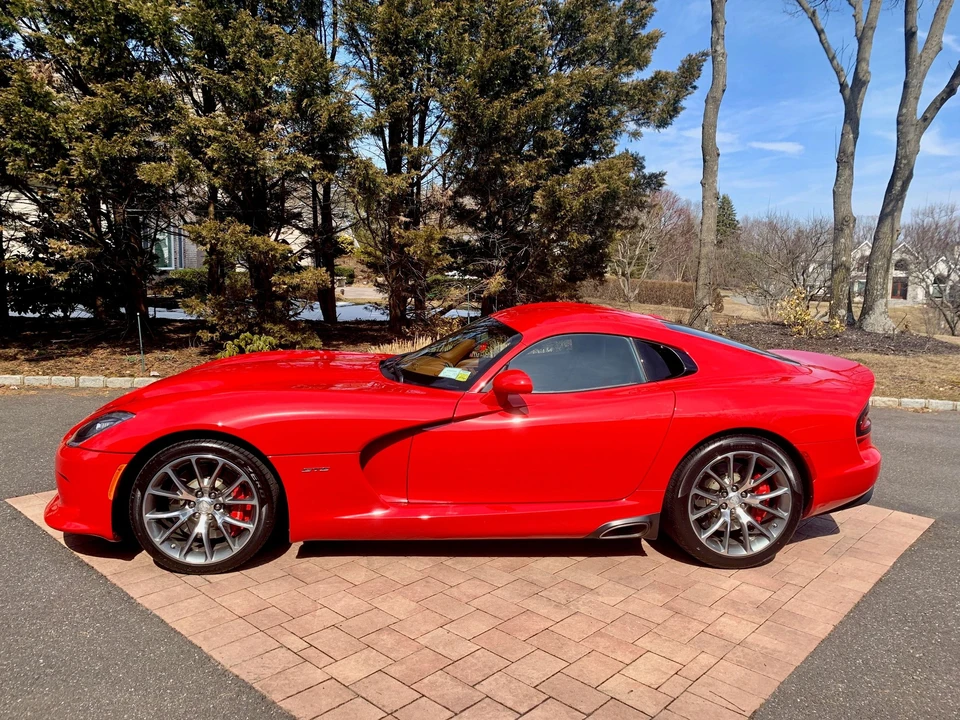 2014 Dodge Viper 5th Gen - Image 5 of 31