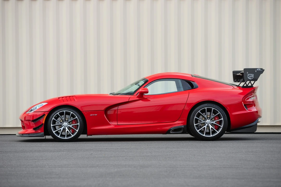2014 Dodge Viper 5th Gen - Image 15 of 31