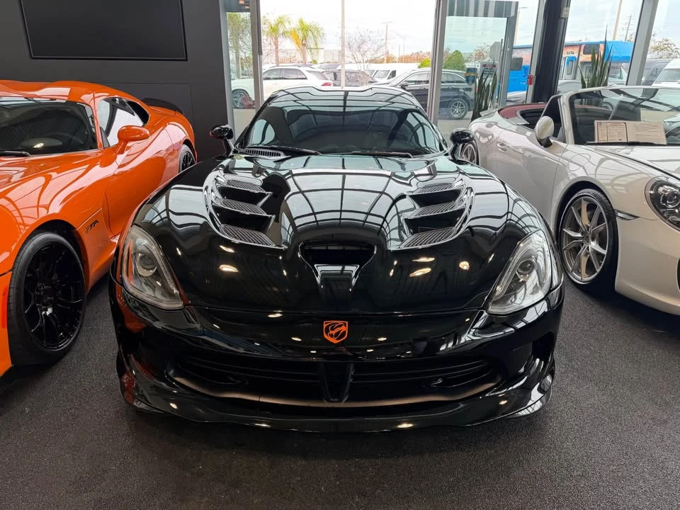 2014 Dodge Viper 5th Gen - Image 2 of 11