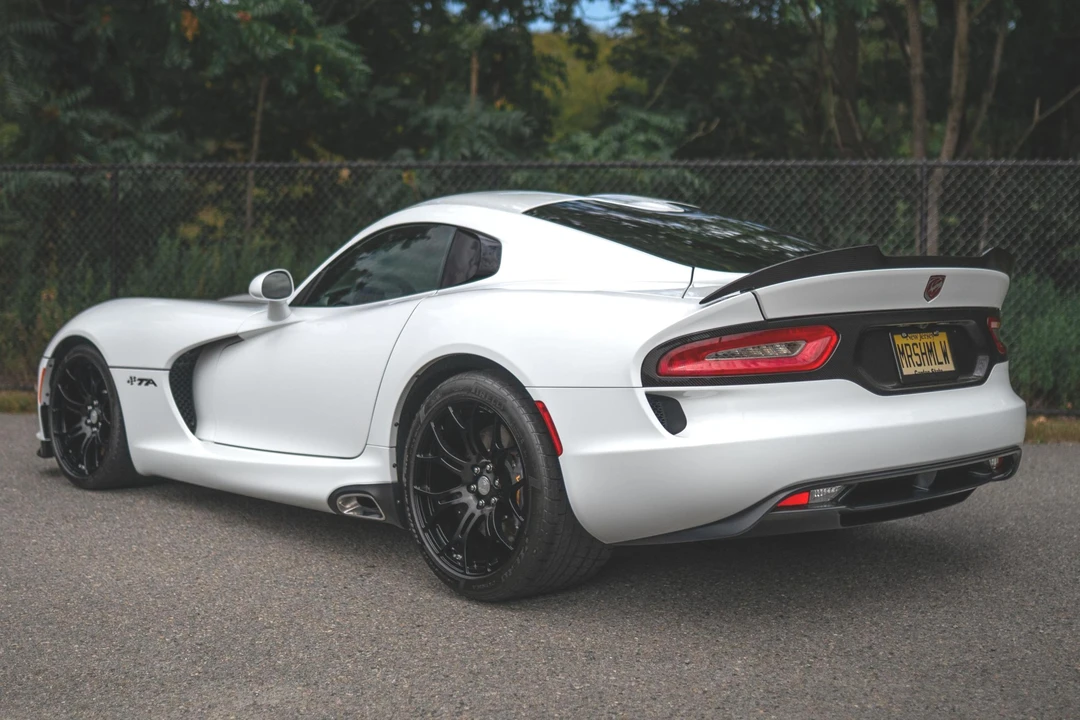 2014 Dodge Viper 5th Gen - Image 5 of 31