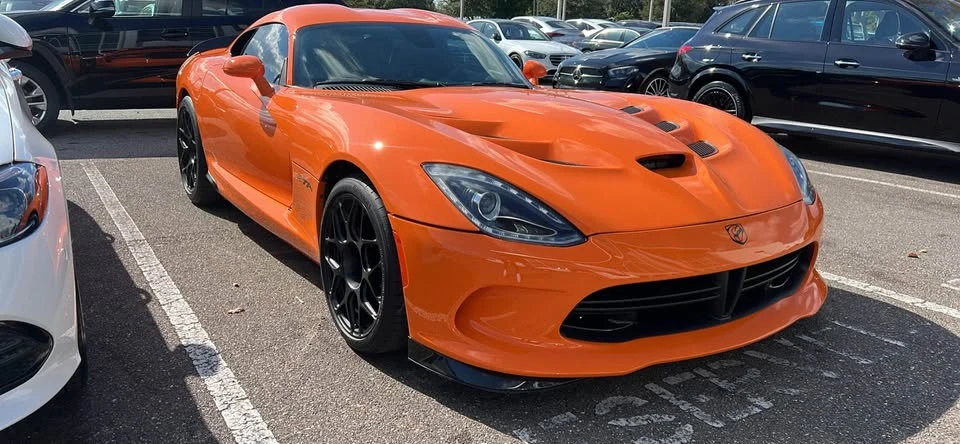 2014 Dodge Viper 5th Gen - Image 2 of 14