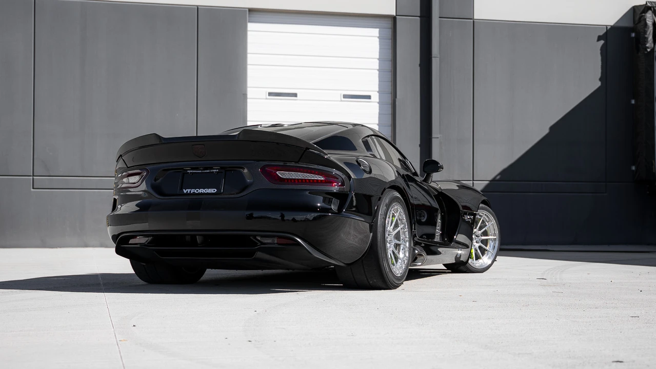 2014 Dodge Viper 5th Gen - Image 2 of 21