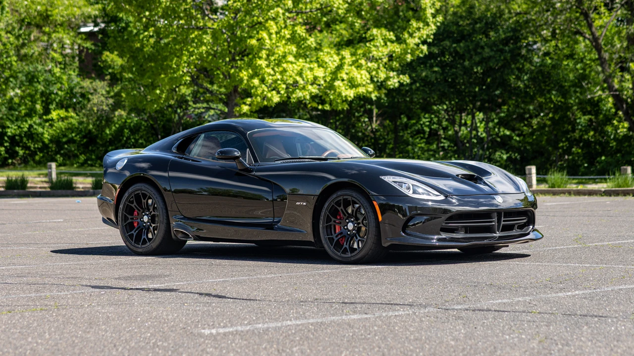 2014 Dodge Viper 5th Gen - Image 3 of 31