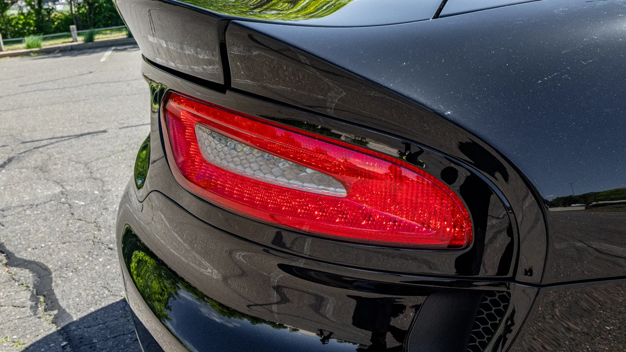2014 Dodge Viper 5th Gen - Image 17 of 31