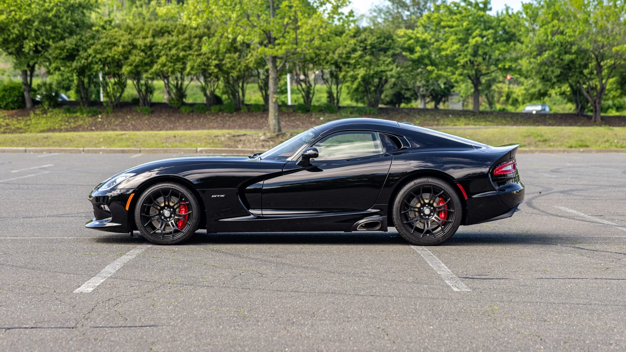 2014 Dodge Viper 5th Gen - Image 8 of 31