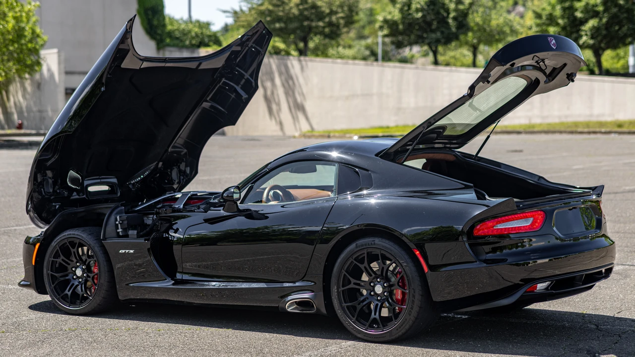 2014 Dodge Viper 5th Gen - Image 10 of 31