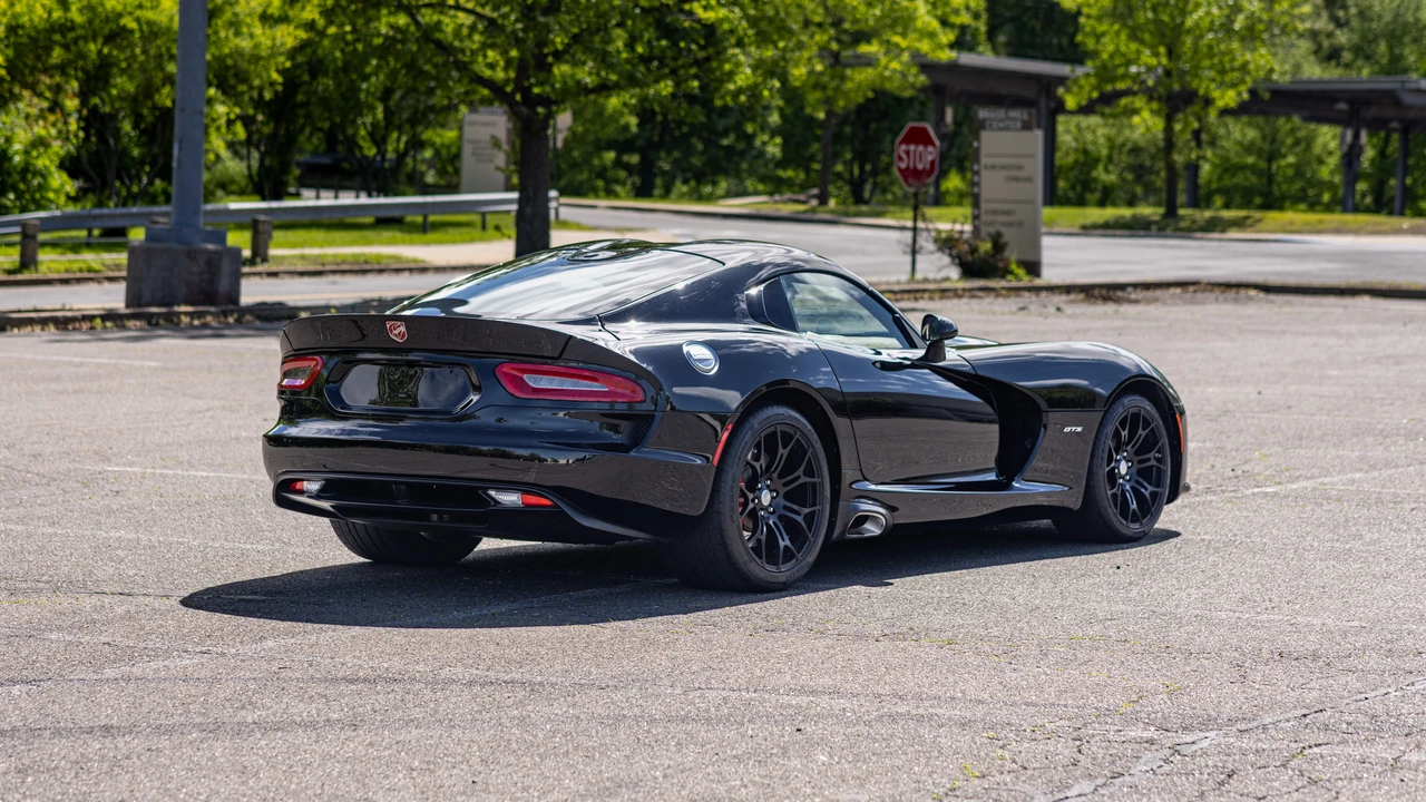 2014 Dodge Viper 5th Gen - Image 5 of 31