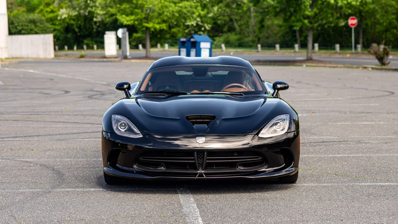2014 Dodge Viper 5th Gen - Image 2 of 31