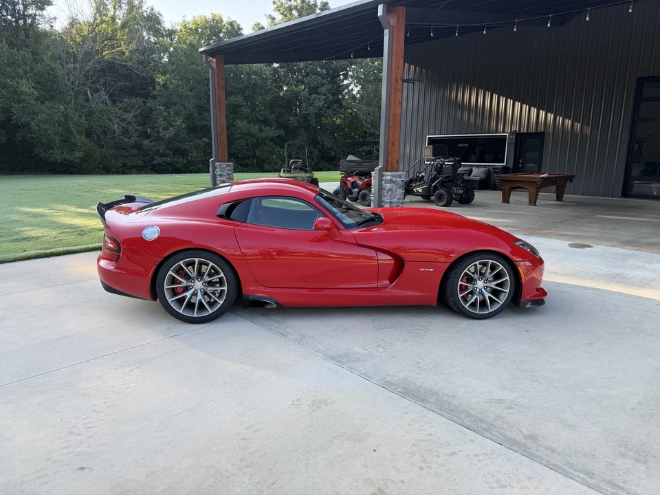 2014 Dodge Viper 5th Gen - Image 2 of 19