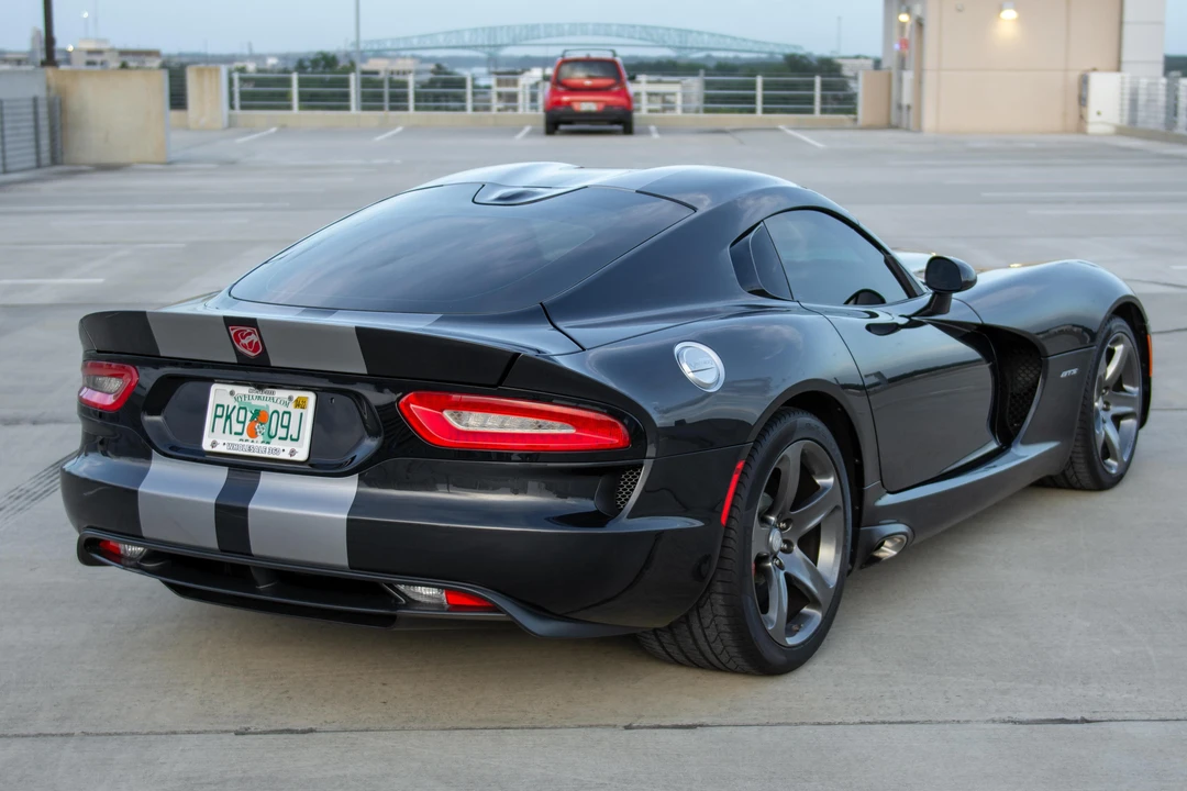 2014 Dodge Viper 5th Gen - Image 4 of 31