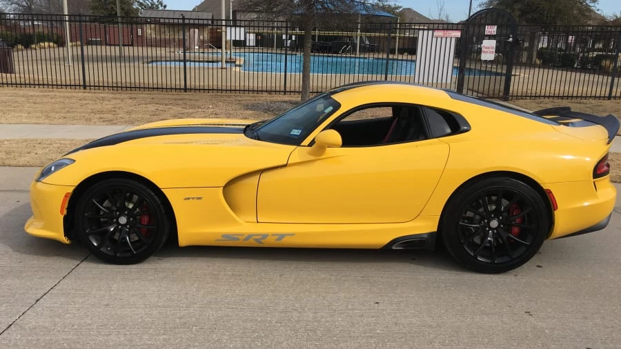 2014 Dodge Viper 5th Gen - Image 2 of 31