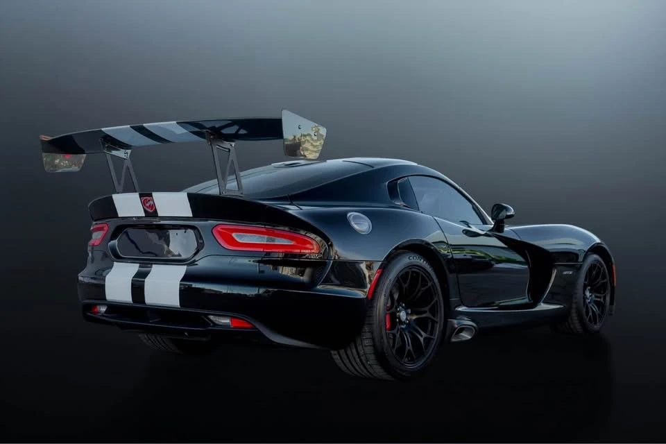 2014 Dodge Viper 5th Gen - Image 2 of 4