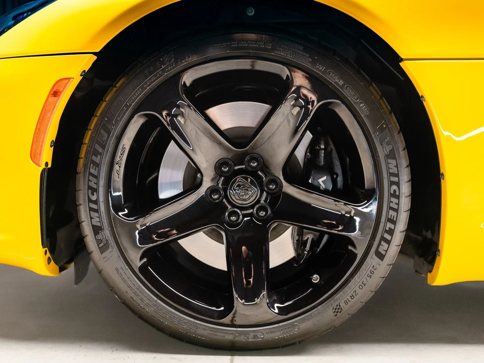 2014 Dodge Viper 5th Gen - Image 23 of 31