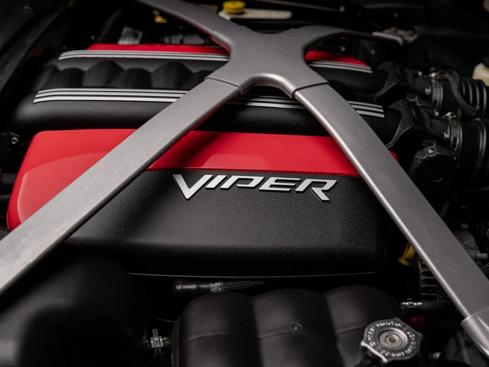 2014 Dodge Viper 5th Gen - Image 3 of 31