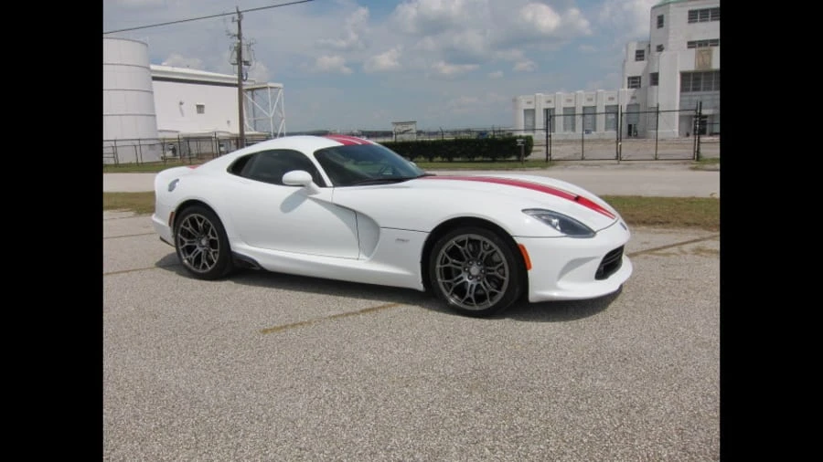 2014 Dodge Viper 5th Gen - Image 9 of 10