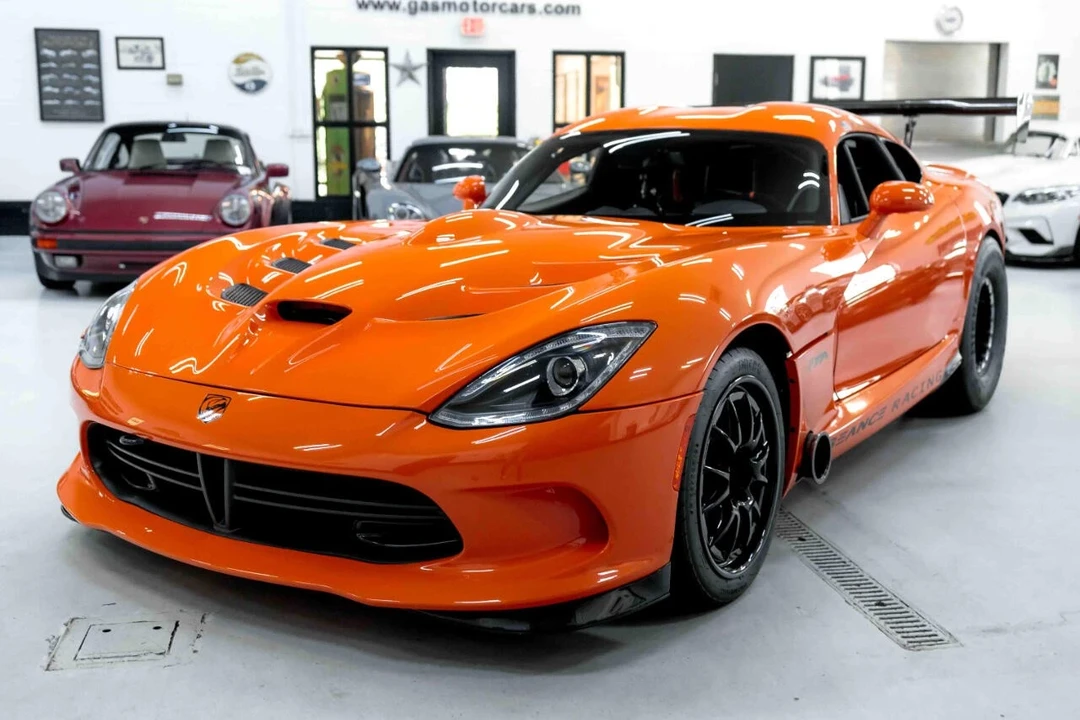2014 Dodge Viper 5th Gen - Image 3 of 12