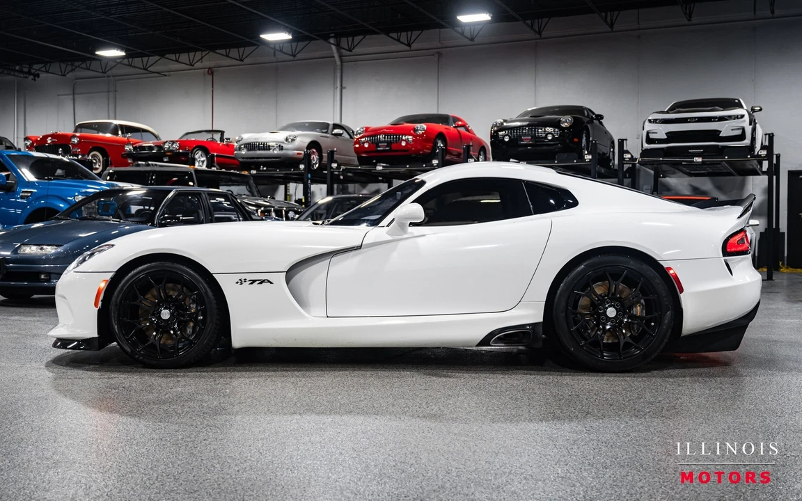 2014 Dodge Viper 5th Gen - Image 2 of 21
