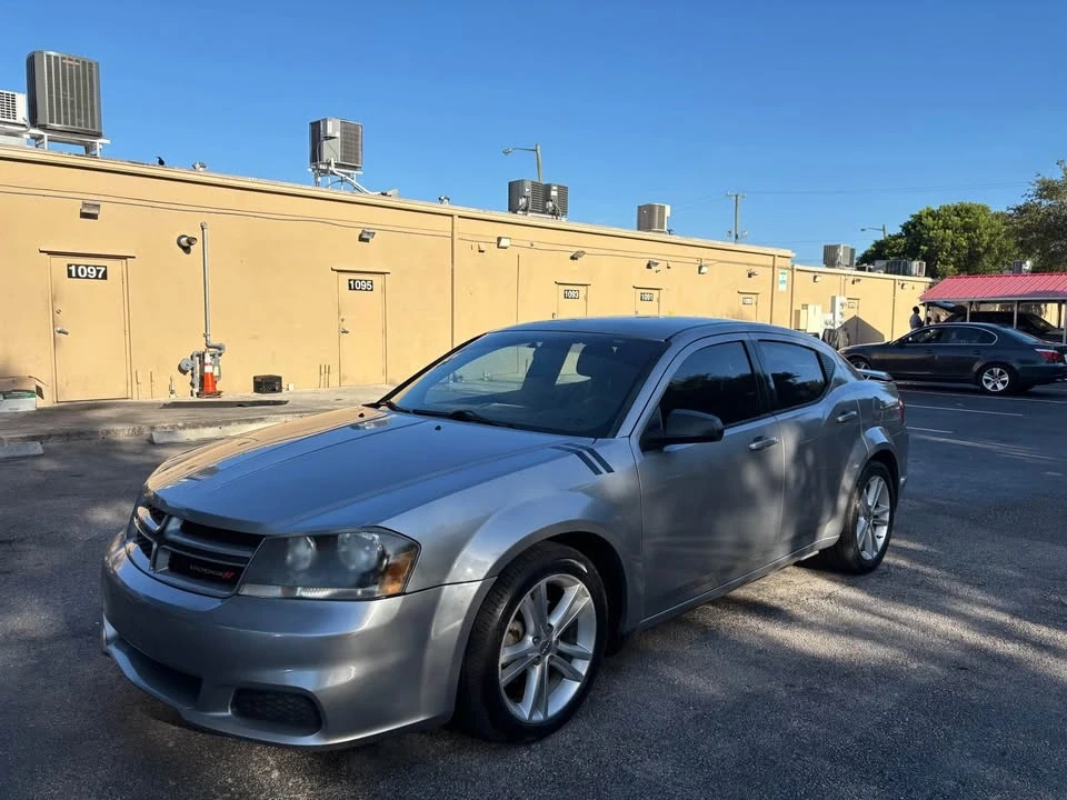 2014 Dodge Avenger Sedan - Image 6 of 9