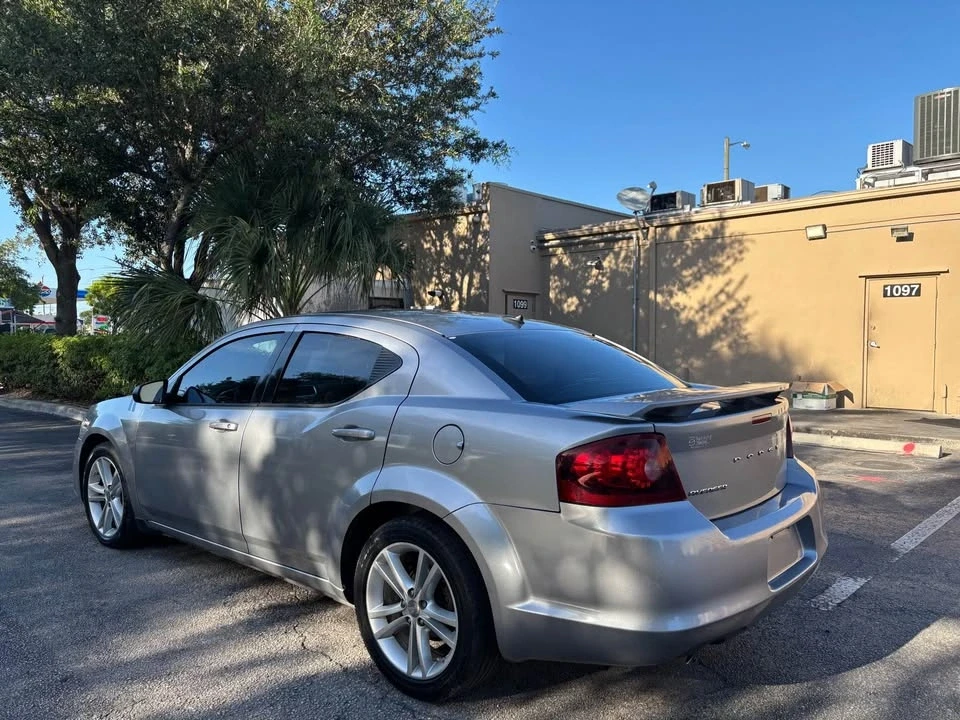 2014 Dodge Avenger Sedan - Image 3 of 9