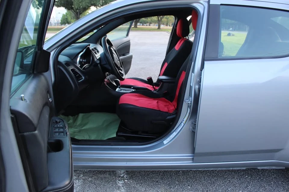 2014 Dodge Avenger Sedan - Image 10 of 16