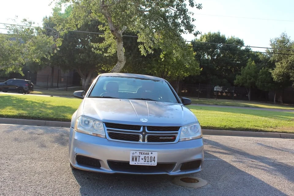 2014 Dodge Avenger Sedan - Image 4 of 16