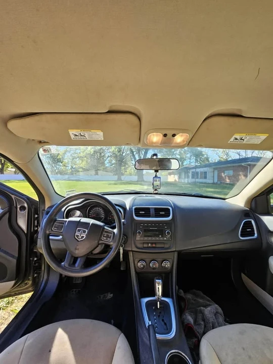 2014 Dodge Avenger Sedan - Image 9 of 10