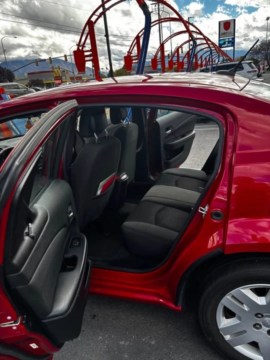 2014 Dodge Avenger Sedan - Image 4 of 9