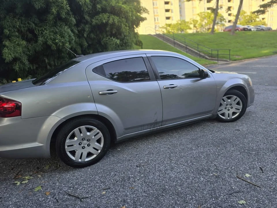 2014 Dodge Avenger Sedan - Image 2 of 4